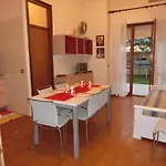 Carina Apartman *